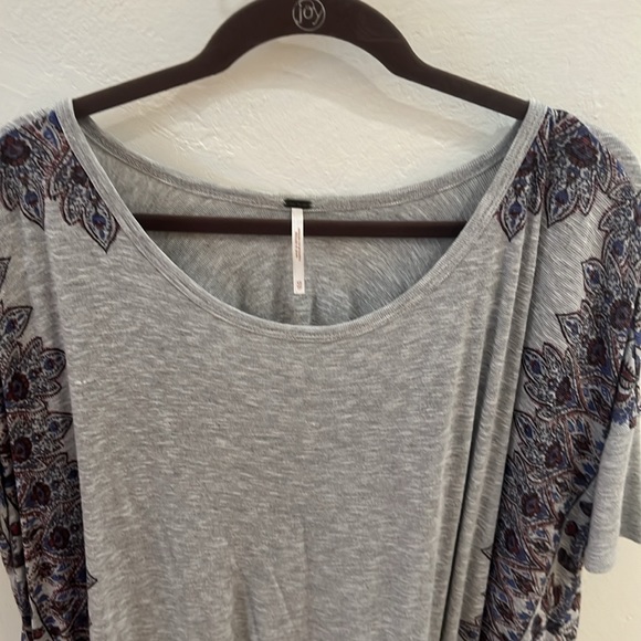 Free People Pick Me Up Hear Her Boho Oversized Top Size XS - Picture 6 of 10